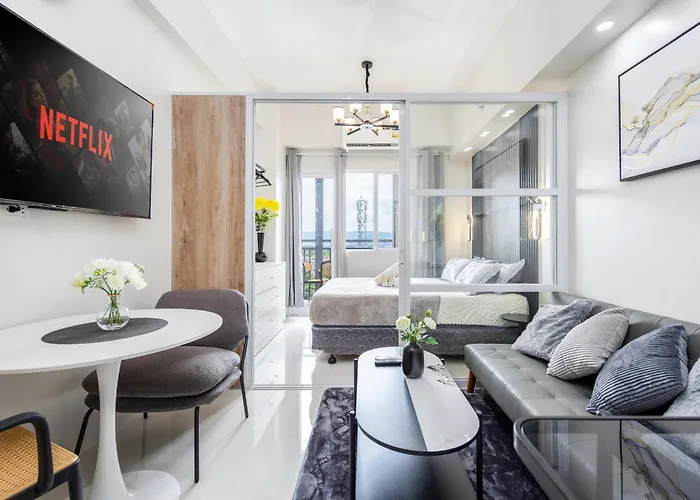 Cebu Serene Quarters With Pool View Apartment